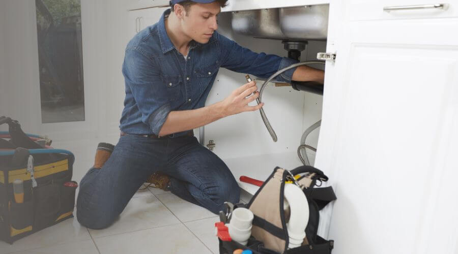Expert burst pipe repair services in San Augustine, TX